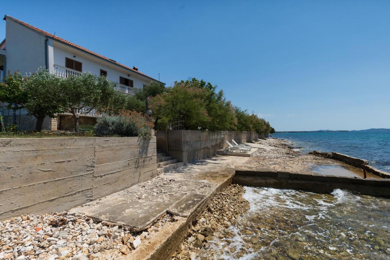 Family Friendly Seaside Apartments Kozino, Zadar - 5756 Petrcane Εξωτερικό φωτογραφία