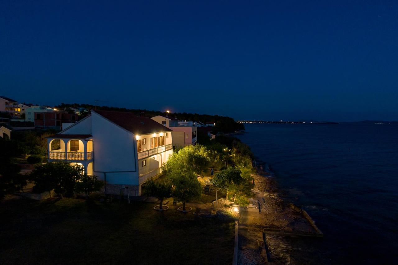 Family Friendly Seaside Apartments Kozino, Zadar - 5756 Petrcane Εξωτερικό φωτογραφία